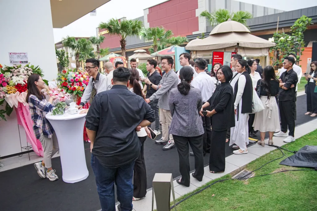 DSC09947 VINOTI LIVING IDD STORE GRAND OPENING - 12